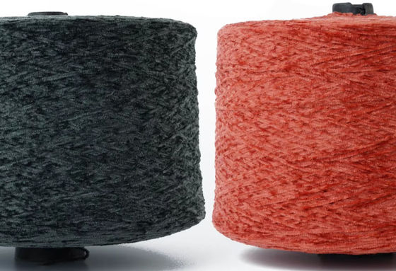 6NM 2mm Chenille Fancy Yarn Environnemental Fin Terylène Coton Chenille Fil Pour Le Canapé