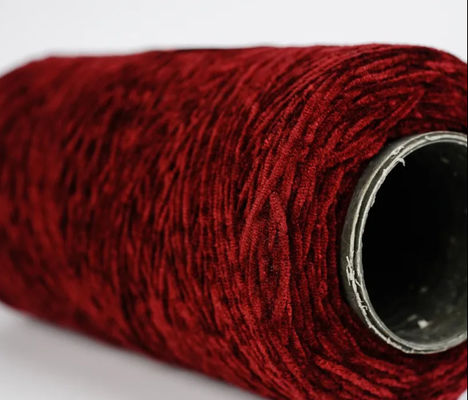 La mode populaire rouge Chunky Chenille fil en vrac Couleur fil pour le tricot