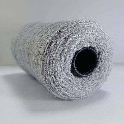Spandex 18S/2 Macrame brut 100% Tensibilité Couleur résistante Qualité Nylon 35% coton mélangé Fils acryliques mous en spatule pour le tissage