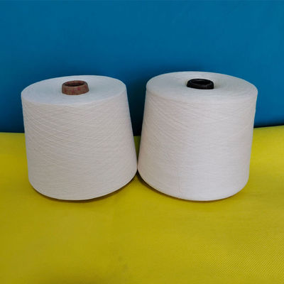 Tissus visqueux teints à 44% 5Ply mélangé en nylon mélangé en fil fin très doux 50% acrylique 44% polyester 5% laine 1% spandex