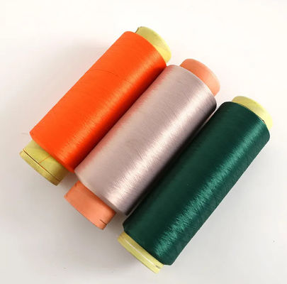 Fils de polyester à 100% de polyester et uniformes
